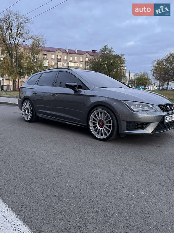 Хетчбек SEAT Leon 2016 в Харкові