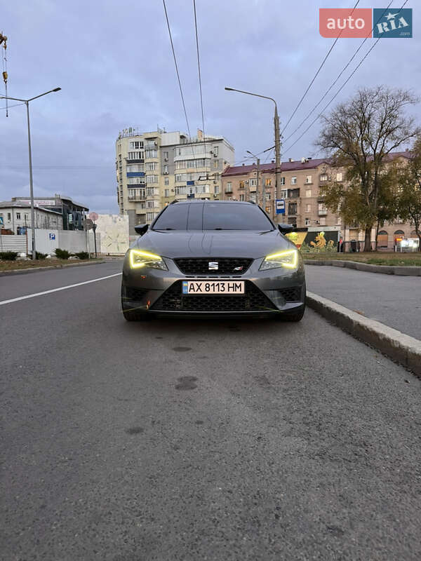 Хетчбек SEAT Leon 2016 в Харкові