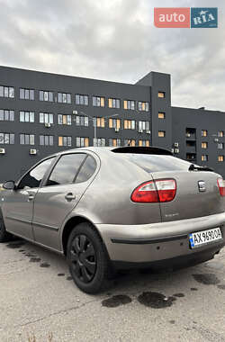 Хэтчбек SEAT Leon 2003 в Харькове