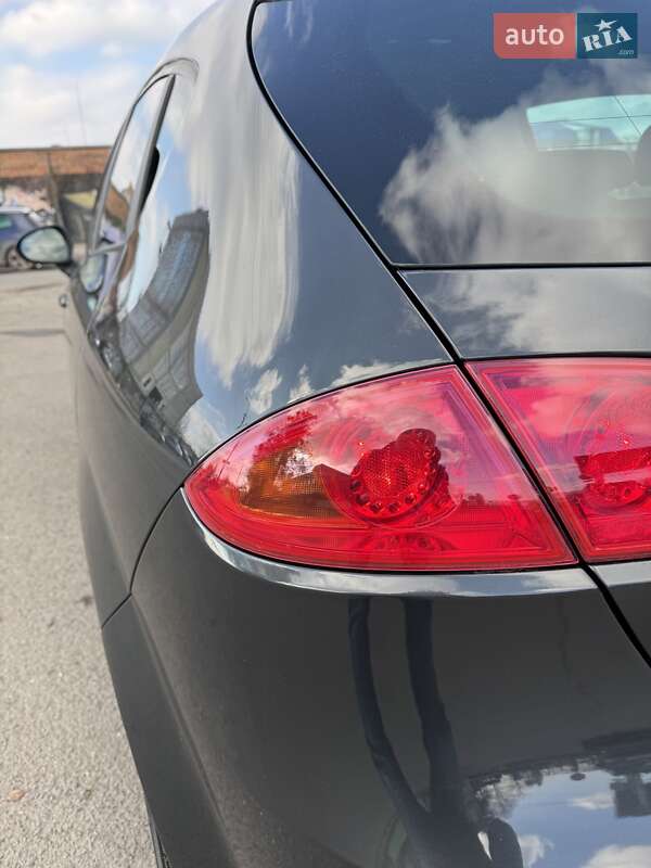 Хетчбек SEAT Leon 2010 в Луцьку