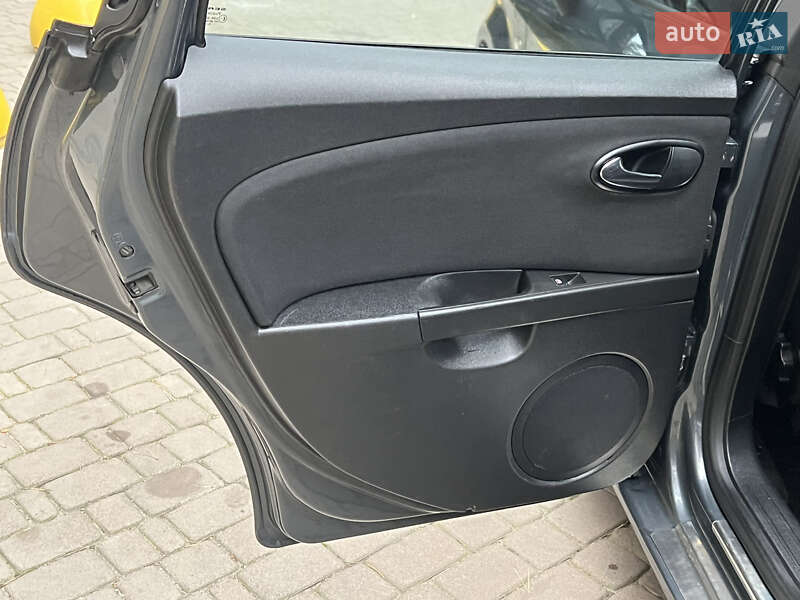 Хэтчбек SEAT Leon 2007 в Киеве фото 20 Хэтчбек SEAT Leon 2007 в Киеве