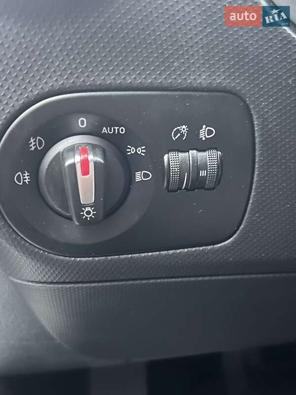 Хетчбек SEAT Leon 2009 в Рівному фото 19 Хетчбек SEAT Leon 2009 в Рівному