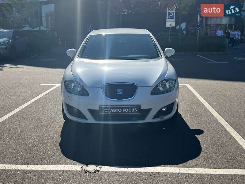 Хэтчбек SEAT Leon 2011 в Киеве фото 3 Хэтчбек SEAT Leon 2011 в Киеве