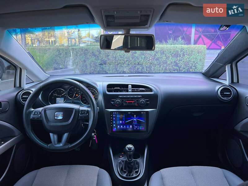 Хэтчбек SEAT Leon 2011 в Киеве фото 21 Хэтчбек SEAT Leon 2011 в Киеве