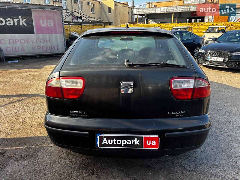 Хетчбек SEAT Leon 2001 в Запоріжжі