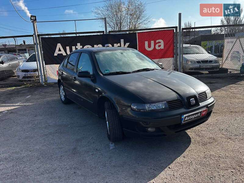 Хетчбек SEAT Leon 2001 в Запоріжжі