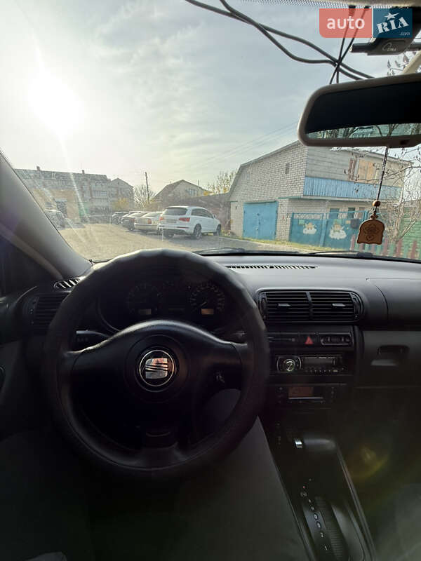 Хетчбек SEAT Leon 2003 в Чернігові фото 28 Хетчбек SEAT Leon 2003 в Чернігові