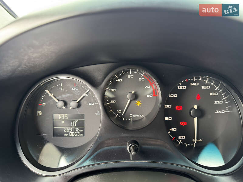 Хетчбек SEAT Leon 2011 в Києві фото 28 Хетчбек SEAT Leon 2011 в Києві