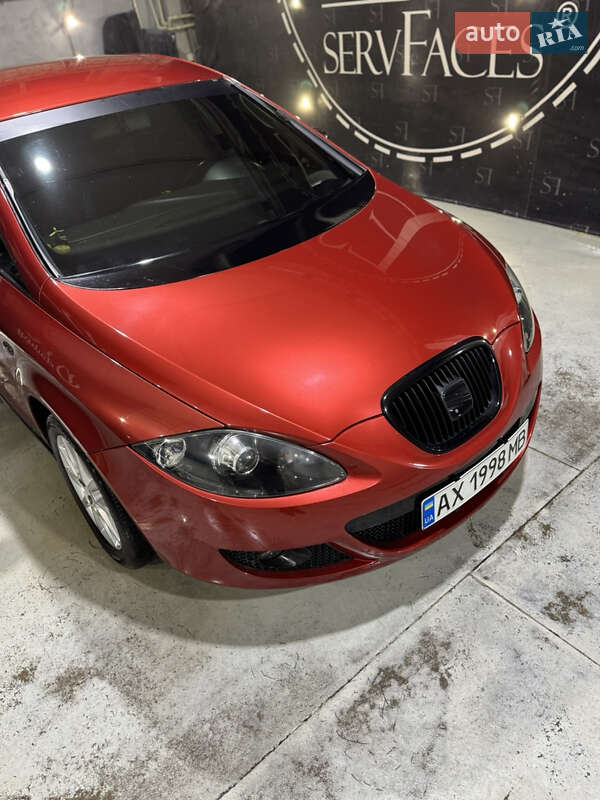 Хэтчбек SEAT Leon 2006 в Харькове