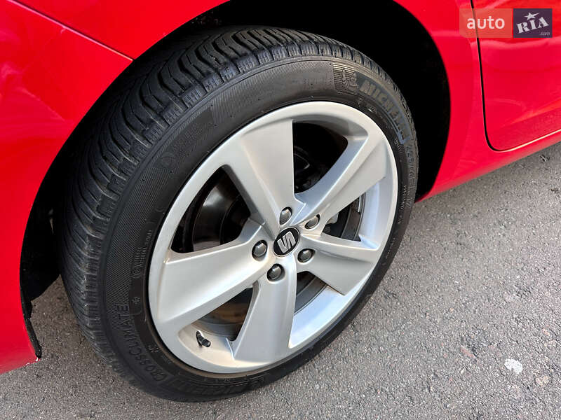 Хэтчбек SEAT Leon 2013 в Киеве фото 5 Хэтчбек SEAT Leon 2013 в Киеве