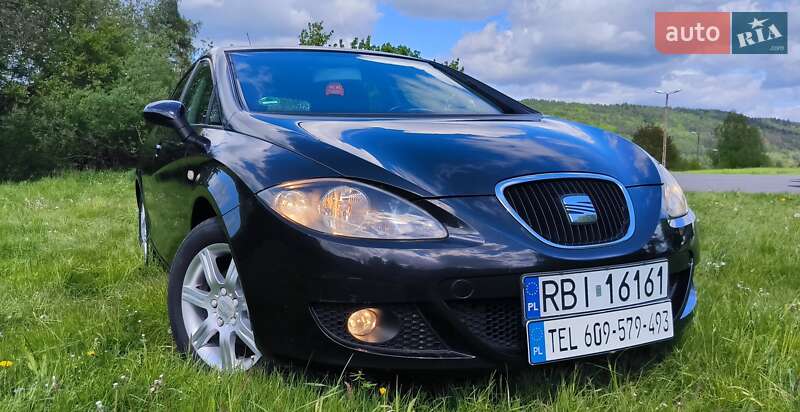 Хэтчбек SEAT Leon 2007 в Хырове