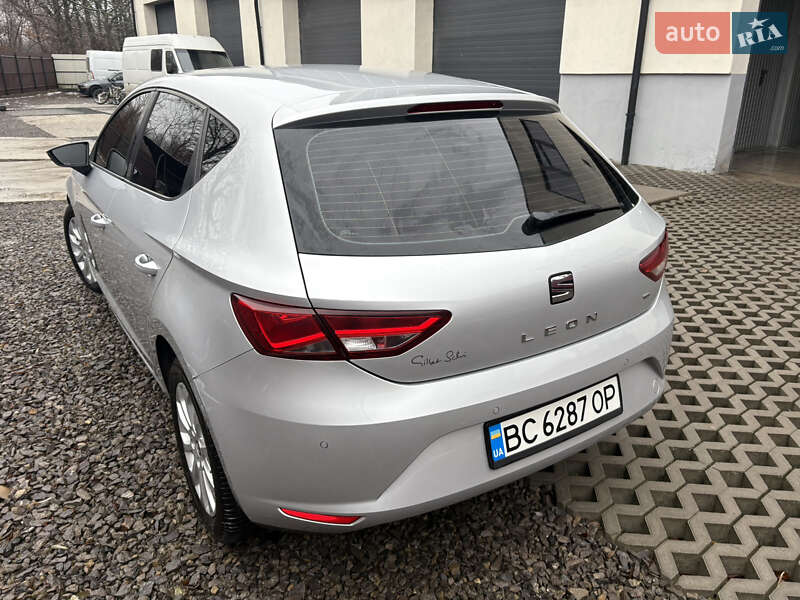 Хетчбек SEAT Leon 2013 в Бурштині