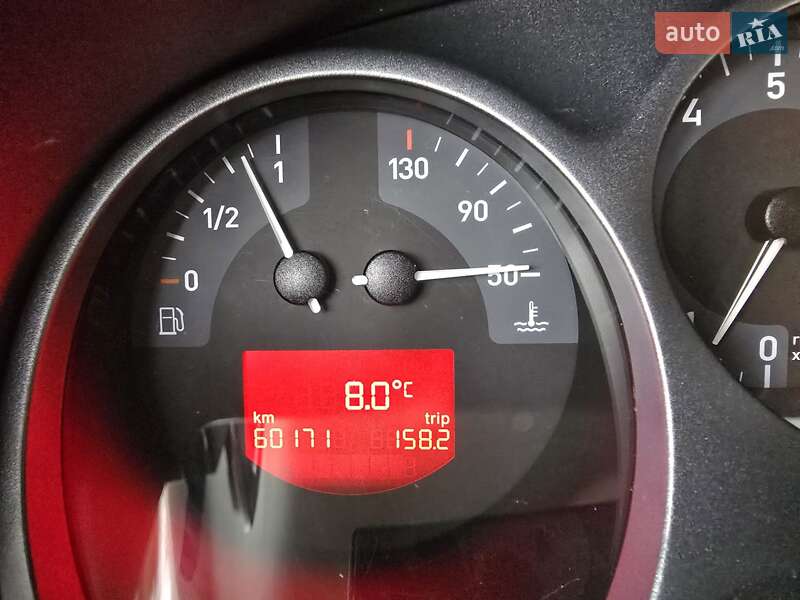 Хэтчбек SEAT Leon 2008 в Киеве