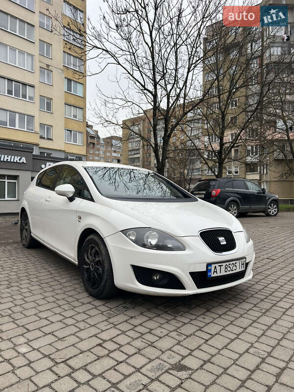 Хетчбек SEAT Leon 2009 в Івано-Франківську
