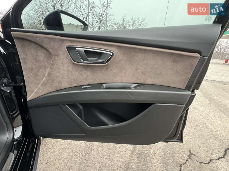 Універсал SEAT Leon 2016 в Дрогобичі