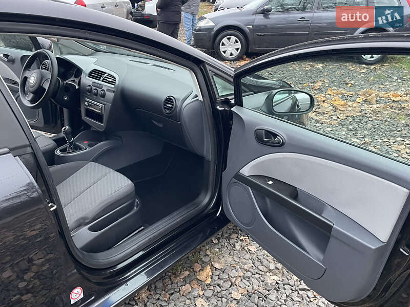 Хэтчбек SEAT Leon 2006 в Луцке фото 18 Хэтчбек SEAT Leon 2006 в Луцке