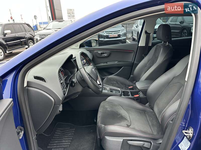 Хэтчбек SEAT Leon 2018 в Киеве фото 17 Хэтчбек SEAT Leon 2018 в Киеве