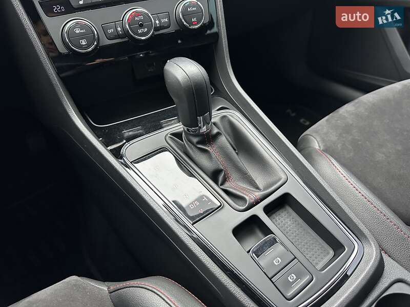 Хэтчбек SEAT Leon 2018 в Киеве фото 22 Хэтчбек SEAT Leon 2018 в Киеве