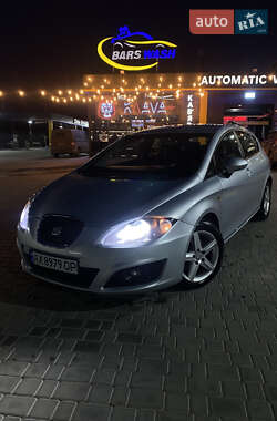 Хэтчбек SEAT Leon 2010 в Харькове