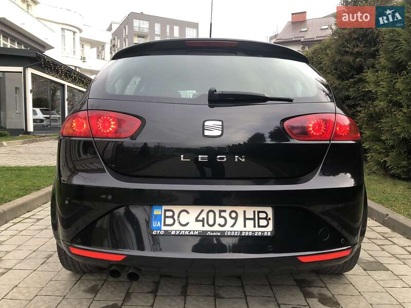 Хетчбек SEAT Leon 2010 в Львові