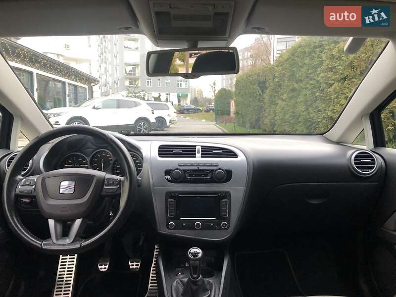 Хетчбек SEAT Leon 2010 в Львові