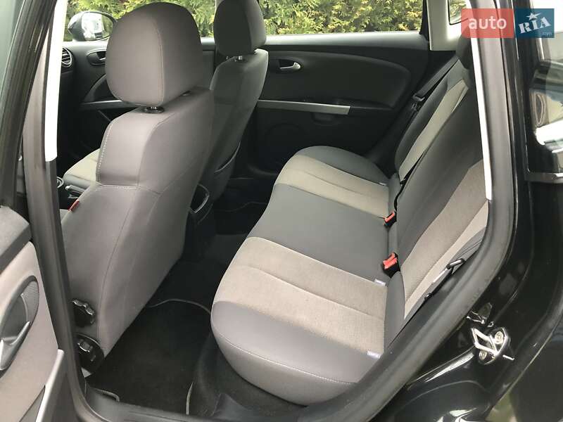 Хетчбек SEAT Leon 2010 в Львові