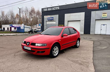 Хэтчбек SEAT Leon 2003 в Киеве