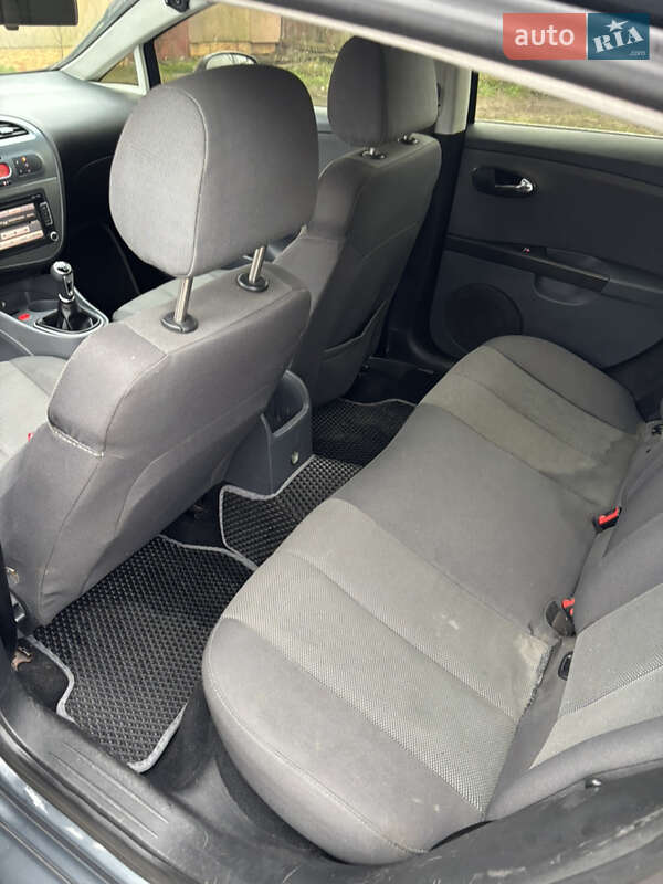 Хетчбек SEAT Leon 2006 в Києві фото 10 Хетчбек SEAT Leon 2006 в Києві