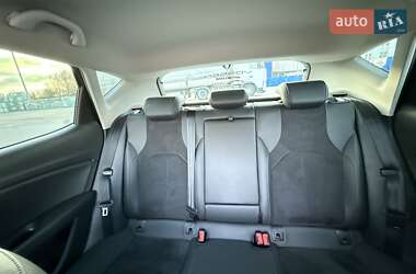 Хэтчбек SEAT Leon 2017 в Киеве