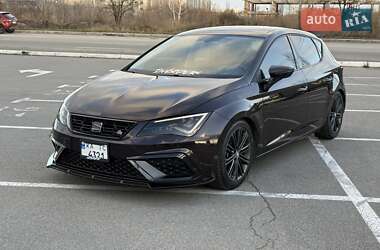 Хэтчбек SEAT Leon 2017 в Киеве