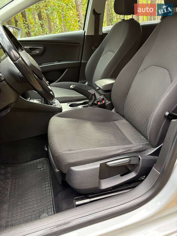 Универсал SEAT Leon 2015 в Киеве