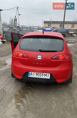 Хетчбек SEAT Leon 2008 в Києві