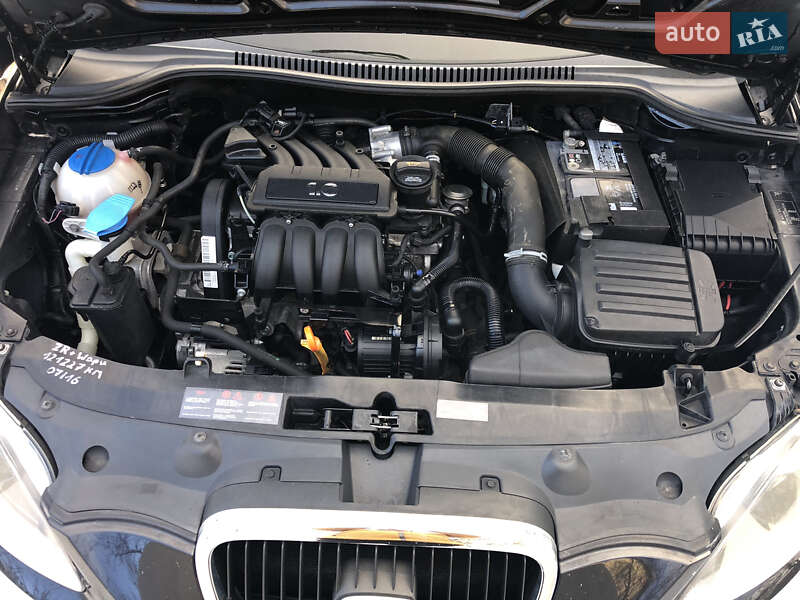 Хэтчбек SEAT Leon 2006 в Радивилове