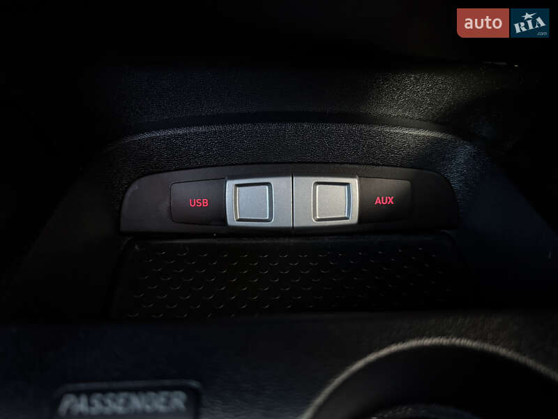 Хэтчбек SEAT Leon 2011 в Луцке