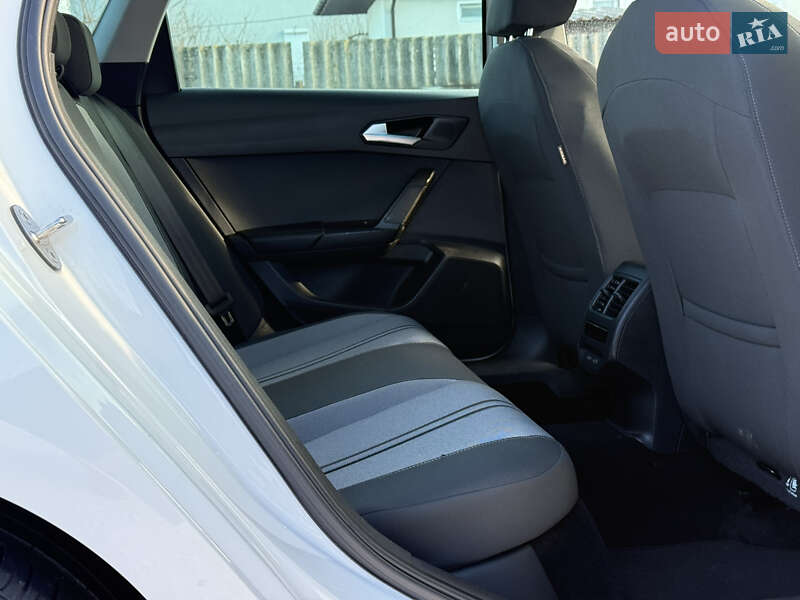 Універсал SEAT Leon 2022 в Луцьку