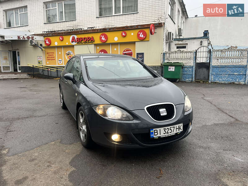 Хэтчбек SEAT Leon 2006 в Харькове