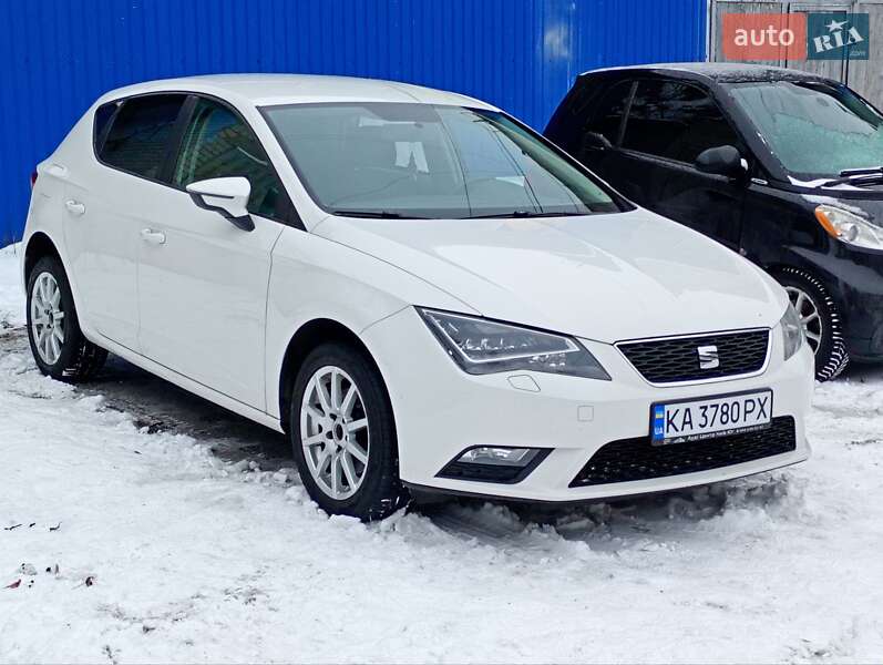 Хэтчбек SEAT Leon 2015 в Киеве