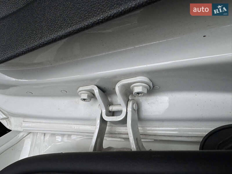 Универсал SEAT Leon 2016 в Киеве фото 68 Универсал SEAT Leon 2016 в Киеве