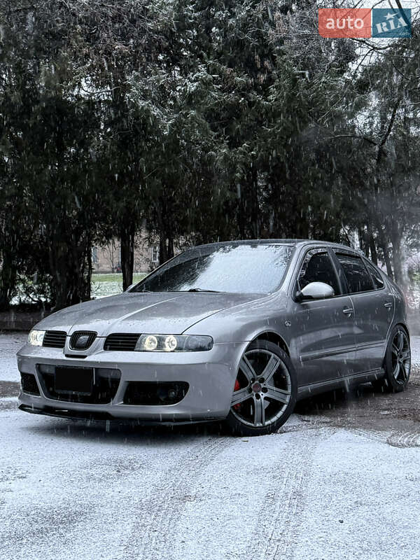 Хэтчбек SEAT Leon 2004 в Каменском фото 17 Хэтчбек SEAT Leon 2004 в Каменском