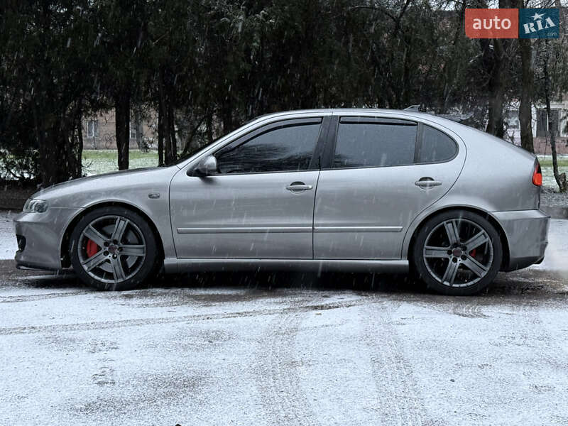 Хэтчбек SEAT Leon 2004 в Каменском фото 21 Хэтчбек SEAT Leon 2004 в Каменском