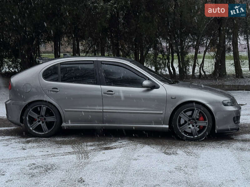 Хэтчбек SEAT Leon 2004 в Каменском фото 31 Хэтчбек SEAT Leon 2004 в Каменском