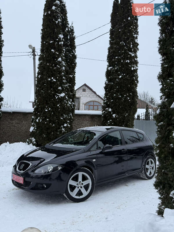 Хэтчбек SEAT Leon 2006 в Луцке