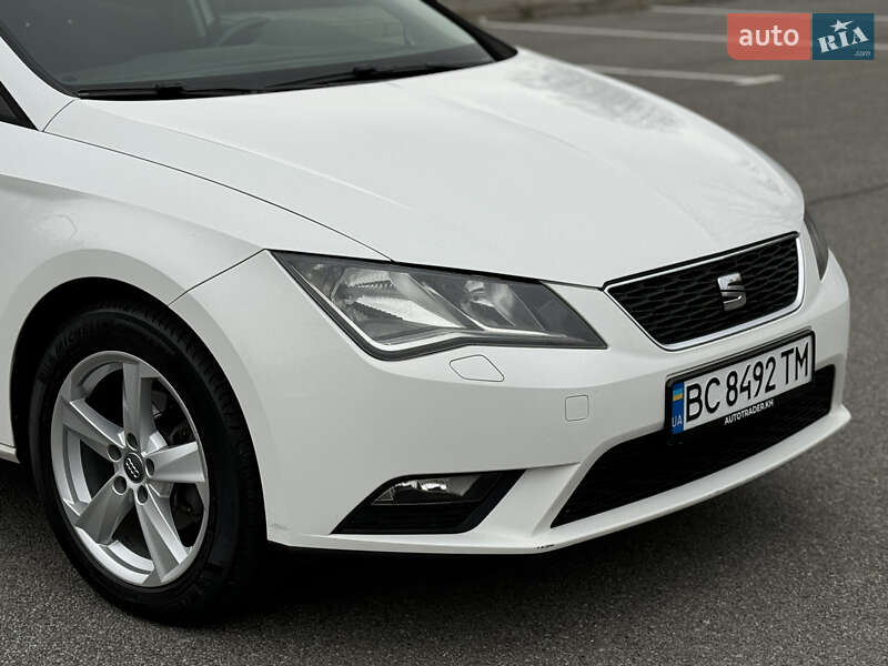 Хетчбек SEAT Leon 2013 в Харкові