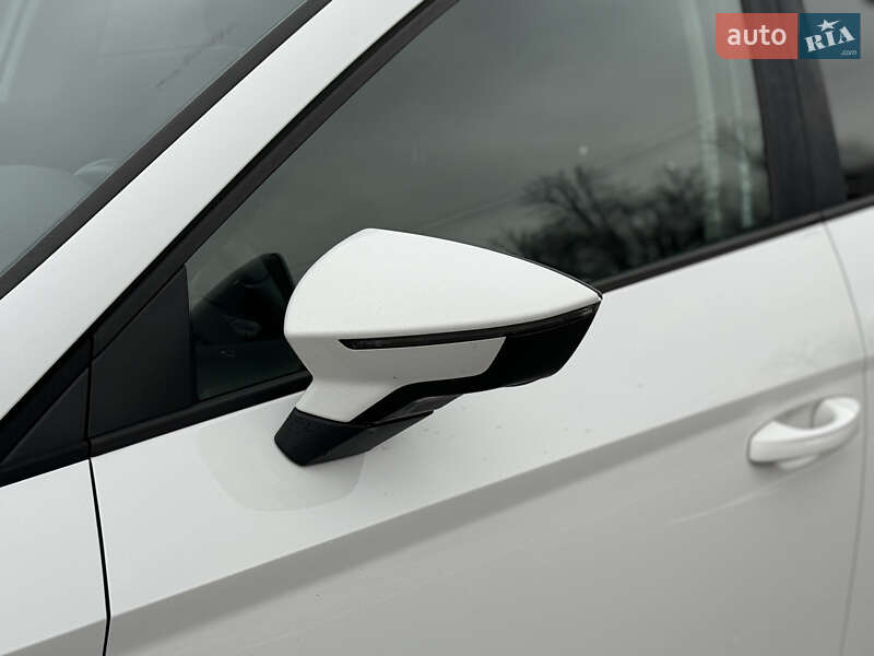 Хетчбек SEAT Leon 2013 в Харкові