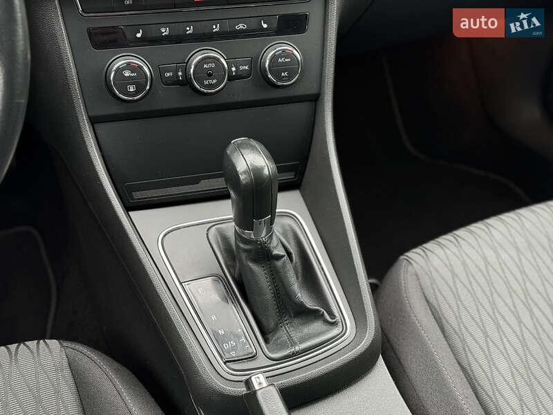 Хетчбек SEAT Leon 2013 в Харкові