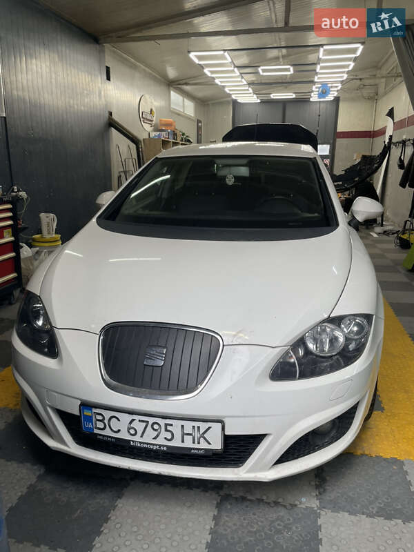 Хетчбек SEAT Leon 2010 в Львові