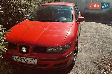 Хэтчбек SEAT Leon 2000 в Новомосковске
