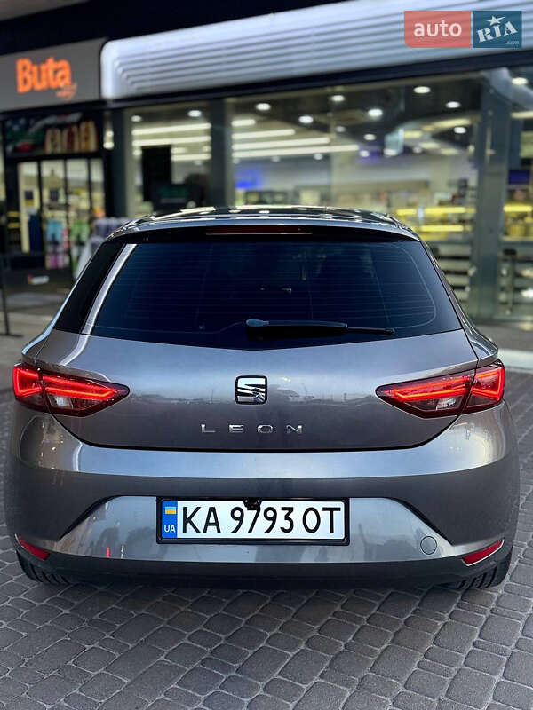 Хетчбек SEAT Leon 2015 в Києві
