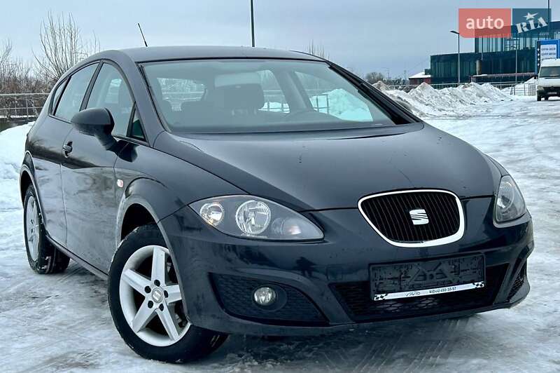 SEAT Leon 2011 SEAT Leon 2011