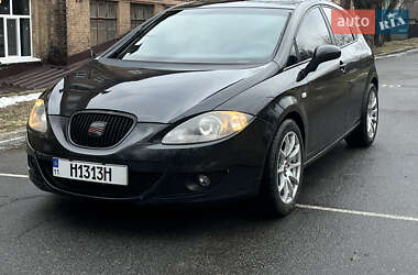 Хетчбек SEAT Leon 2007 в Дніпрі